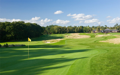 Golf course, putting green and bunkers